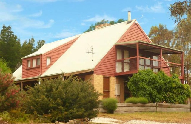 Arda Cluggen - Near Daylesford