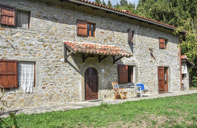 Are you dreaming of an authentic Tuscany vacation in idyllic tranquility? Then this beautiful vacati