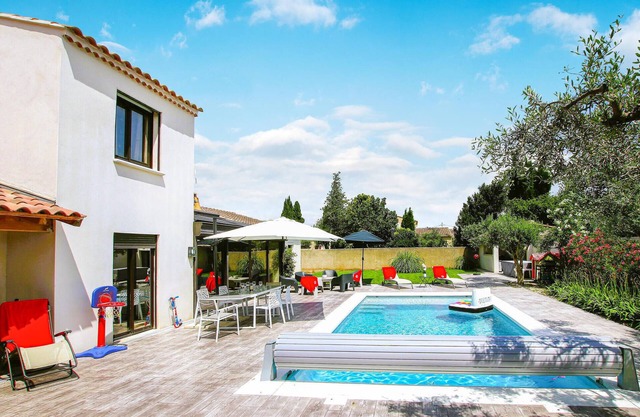 Are you dreaming of a luxurious Provence vacation in a modern atmosphere?