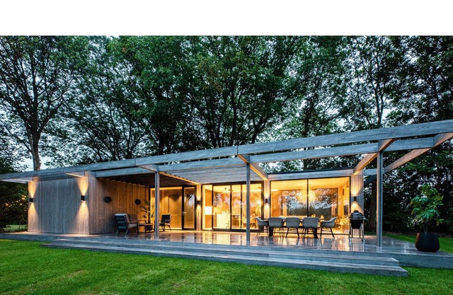 Are you looking for a relaxing getaway close to the water? Then this vacation home might be for you.