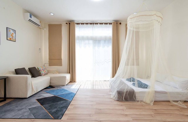 AreeHouse Bangkok 300m2 Townhouse. Family 1st choice. Near 7-11, BigC, SPA, MRT.