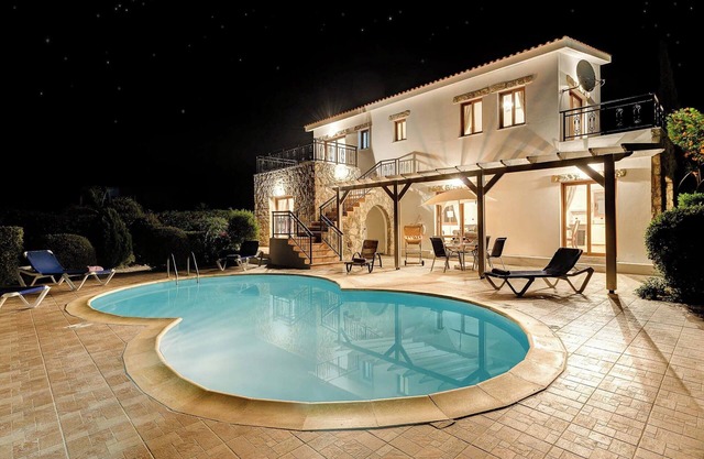 Argaka Beach Villa 