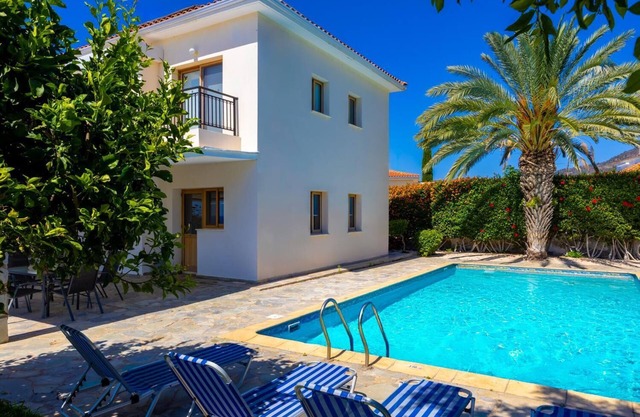 Argaka Sunset Villa - Three Bedroom Villa, Sleeps 8