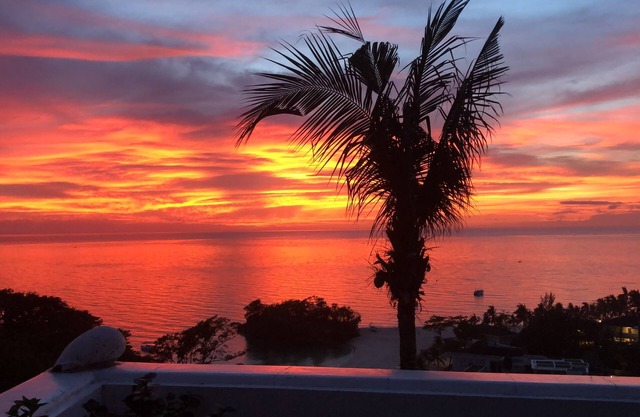 Argonauta Boracay Boutique Hotel with Apartments and Villas