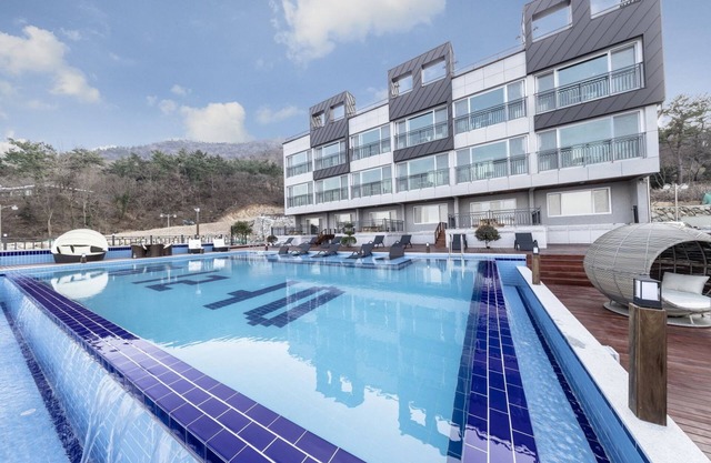 Aria Pension Resort