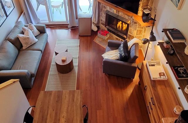 ARIA★Mountain Views★Fully Equipped★Renovated