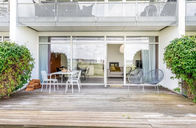 "Arian" - 25m from the sea by Interhome