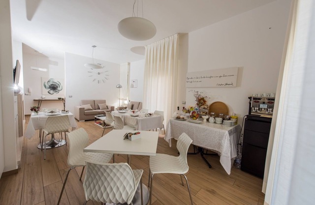 ARIES B & B (SALENTO) - SEA AND ART HOLIDAYS - Family rooms - 2/8pl.