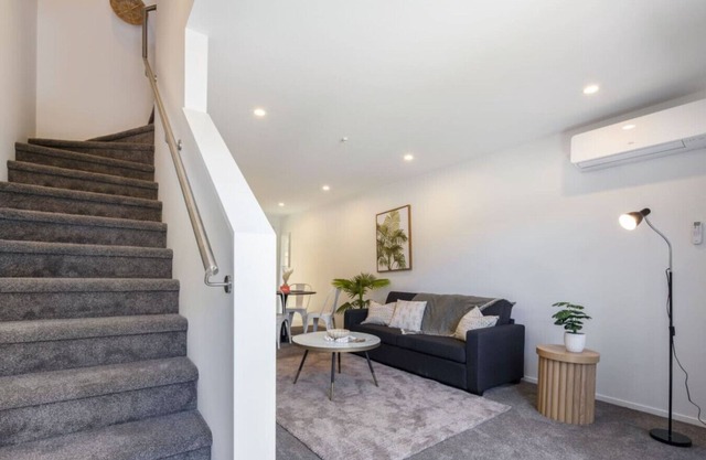 Ariki Artistry: Lower Hutt 2BR Sanctuary