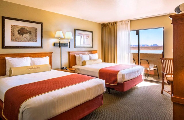 Arizona Escapes:3 Spacious Units!Water Adventures,Lakeview!Onsite Pool