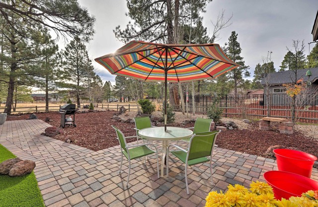 Arizona Home w/Patio, Fire Pit & Gas Grill
