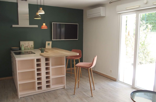 Arles, Lovely, light-filled T2 apartment with garden just a few minutes from the town center.