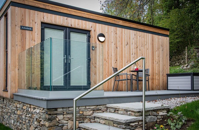 Arlesbeck Woodland pod - a holiday Pod that sleeps 2 with an en-suite