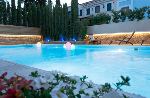 Armata Boutique Hotel