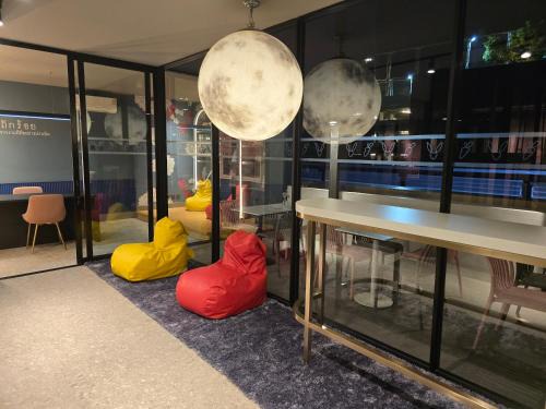 ARNI HER Ladies Hotel - Female Only