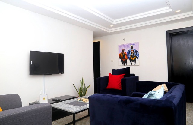 ARO | Classic 2BED Apartment (Lifecamp, Abuja)