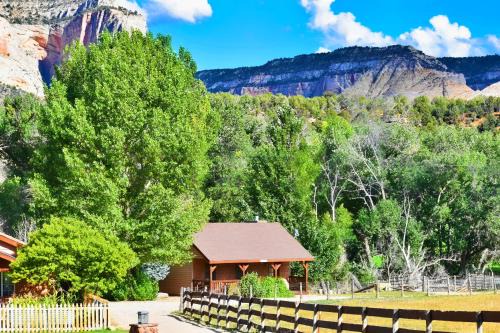 Arrowhead Country Cabins