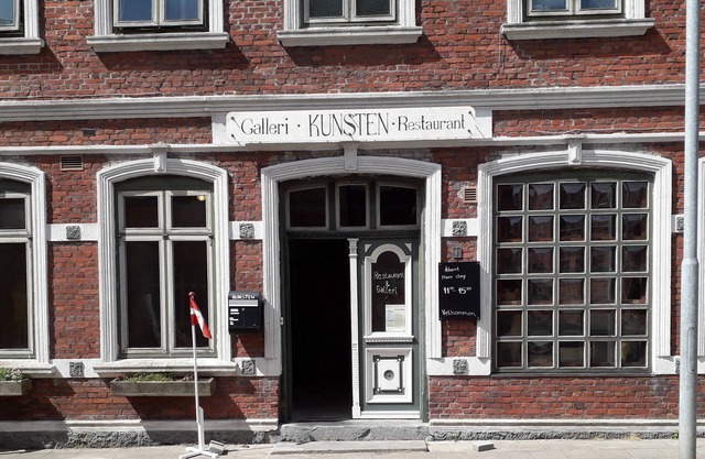ART Apartment - Lovely light apartment - In the middle of Højer - National Park Wadden Sea