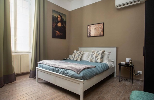 Art Deluxe Rooms Vatican Da Vinci Room