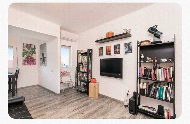 Art Gallery Apartment