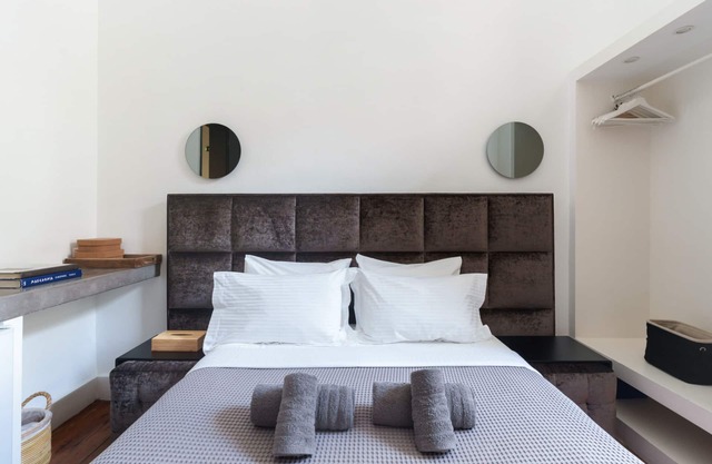 Art Pantheon Deluxe Suite in Plaka Acropolis area