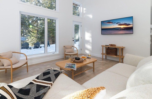 Artik 10 | The Perfect Wooded Gem and Spa