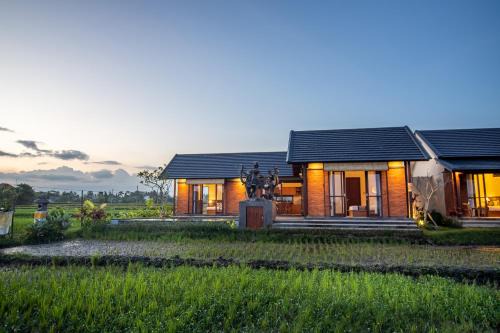 Artika Villa by Prasi
