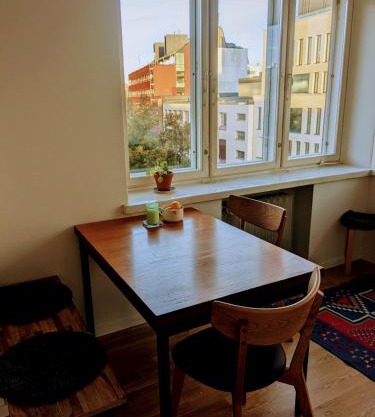 Artistic 2-Bedroom full of light