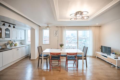 Artravel Hongdae Apartment