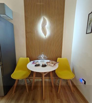 Arty's Apartment