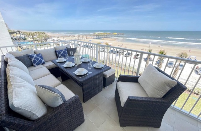 Aruba Unit 802 Brand new in 2021 - 4 BR Direct Oceanfront Condo - Large Balcony