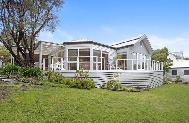 ASCALON COTTAGE STYLE HOLIDAY RETREAT, SORRENTO