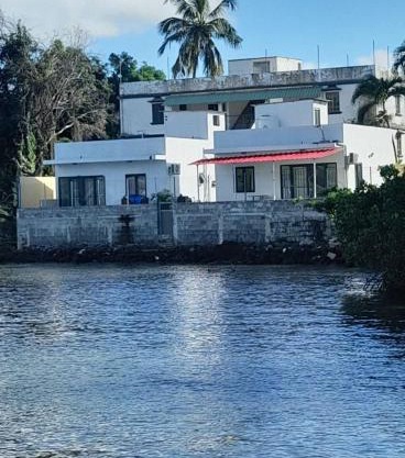 Ashan Luxury Seafront Villa 2