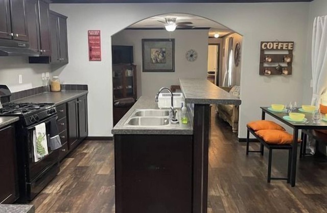 Ask about our free night! Located in the mid-lake area of Toledo Bend Lake