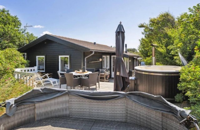"Asmine" - 30m from the sea by Interhome