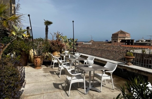 Asmundo Rooftop Luxury Apartment