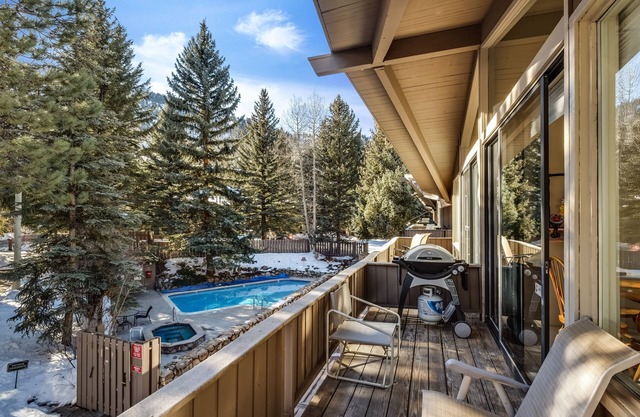 Aspen Alps Spacious 3 Bedroom Apartments - Full Kitchen, Free Wifi & Parking