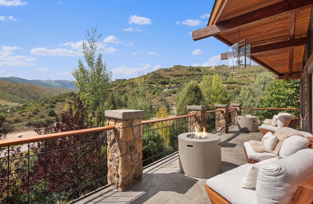 Aspen Luxury 4 bedroom Mountain Retreat