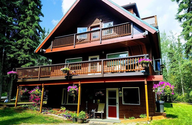 Aspen WOODS Chalet Suite, see VIDEO! BEST AURORA CAM service 156- 5 STARS!