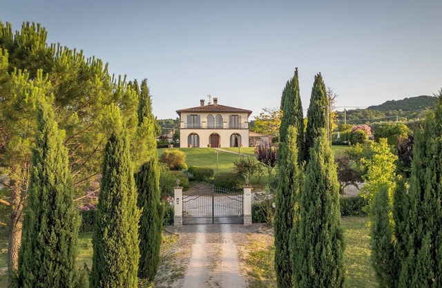Assisi White Cottage 10, Emma Villas