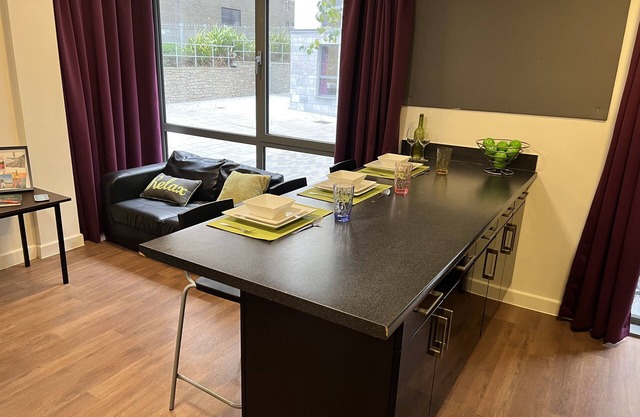 Astor House by Pureserviced 5 Bedroom apartment