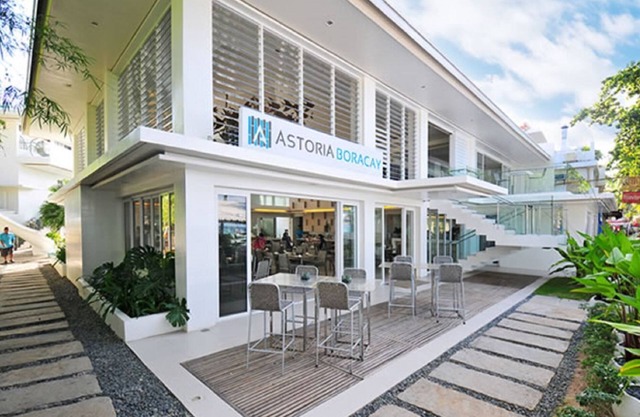 Astoria Boracay, Station 1