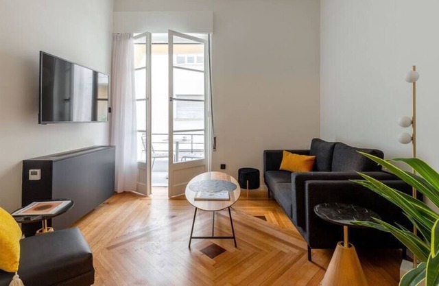 Astounding 1BR Apartment at ZOIA The Met
