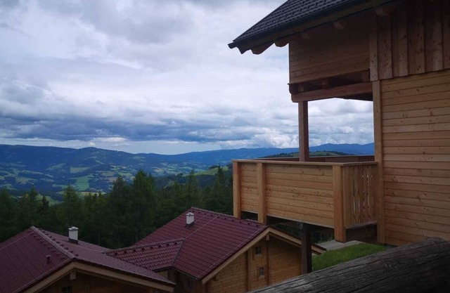 Small and fine apartment including a large balcony, sauna and a fantastic view