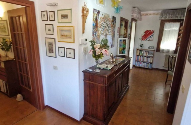 At Riki's cozy 100sqm Apartment overlooking the Tuscan hills.