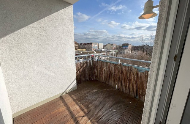 At the pulse of the city, incl. underground parking space & balcony