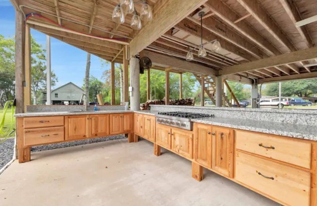 Atchafalaya Ahnvee, a slice of heaven on the river