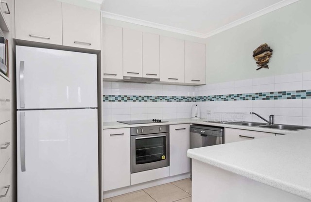 Athanna 4 - Bilinga/ North Kirra Beachfront