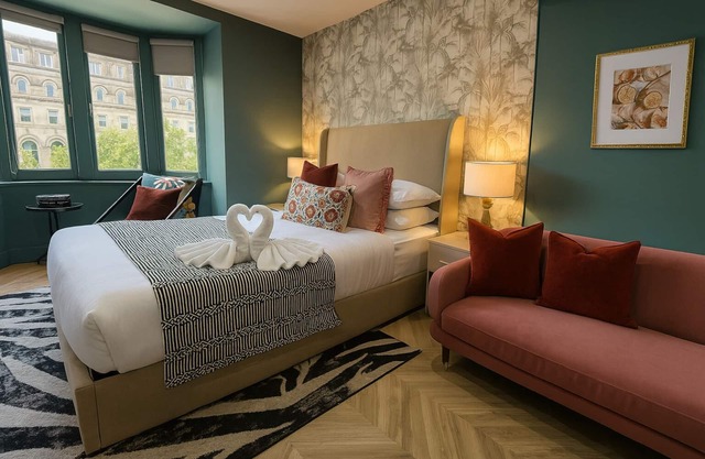 Athena Suites Leeds LS1 Free Secure Parking!