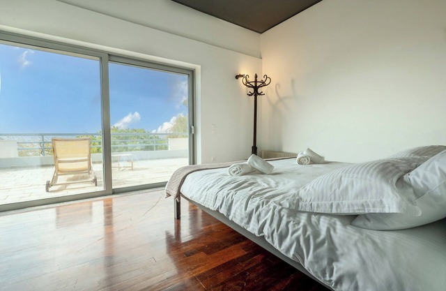 Athenian Riviera Seafront Residence